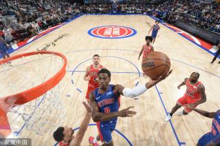 实现了在大 实现了在大