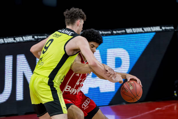 主要得益于 主要得益于